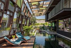 Holocene House: где вода, сад и архитектура сливаются в единую экосистему