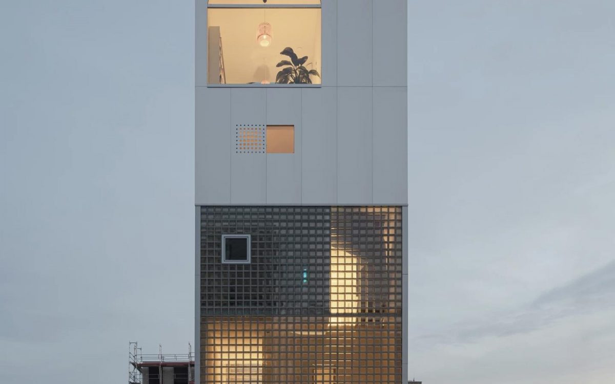 Семейный дом из «коробок»: новая архитектура жизни от голландской студии