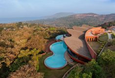 Оздоровительный комплекс на склоне: архитектура в диалоге с природой