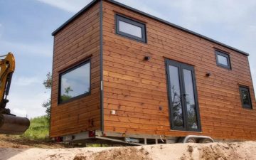 Gerês: компактный автономный мини-дом для шести человек
