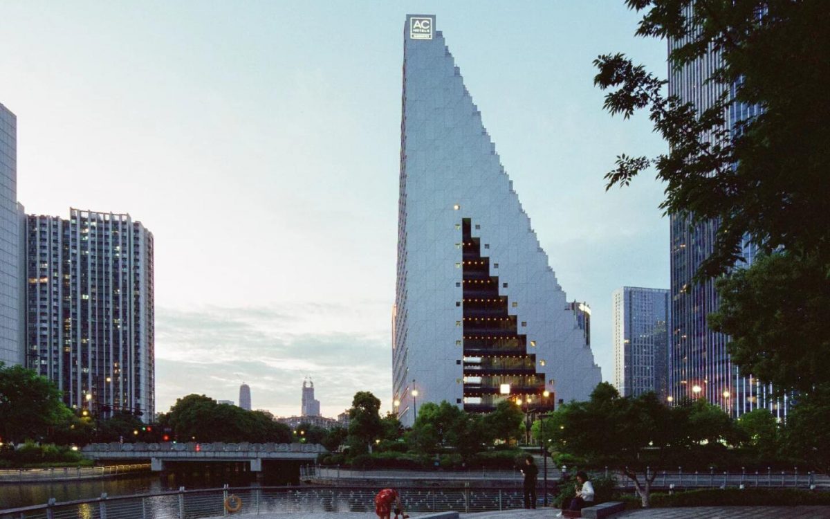 Hangzhou Prism: пиксельная башня, меняющая представление о современном небоскребе